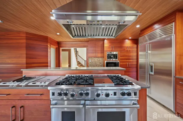 a hallway with cabinets