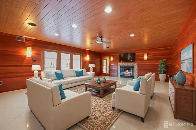 a view of a house with swimming pool