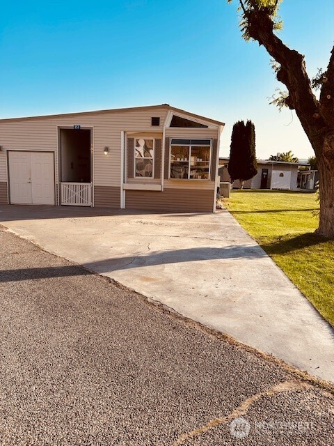 8818 Crescent Bar Road Northwest, Unit 151 Quincy, WA 98848 - Photo 2 of 22