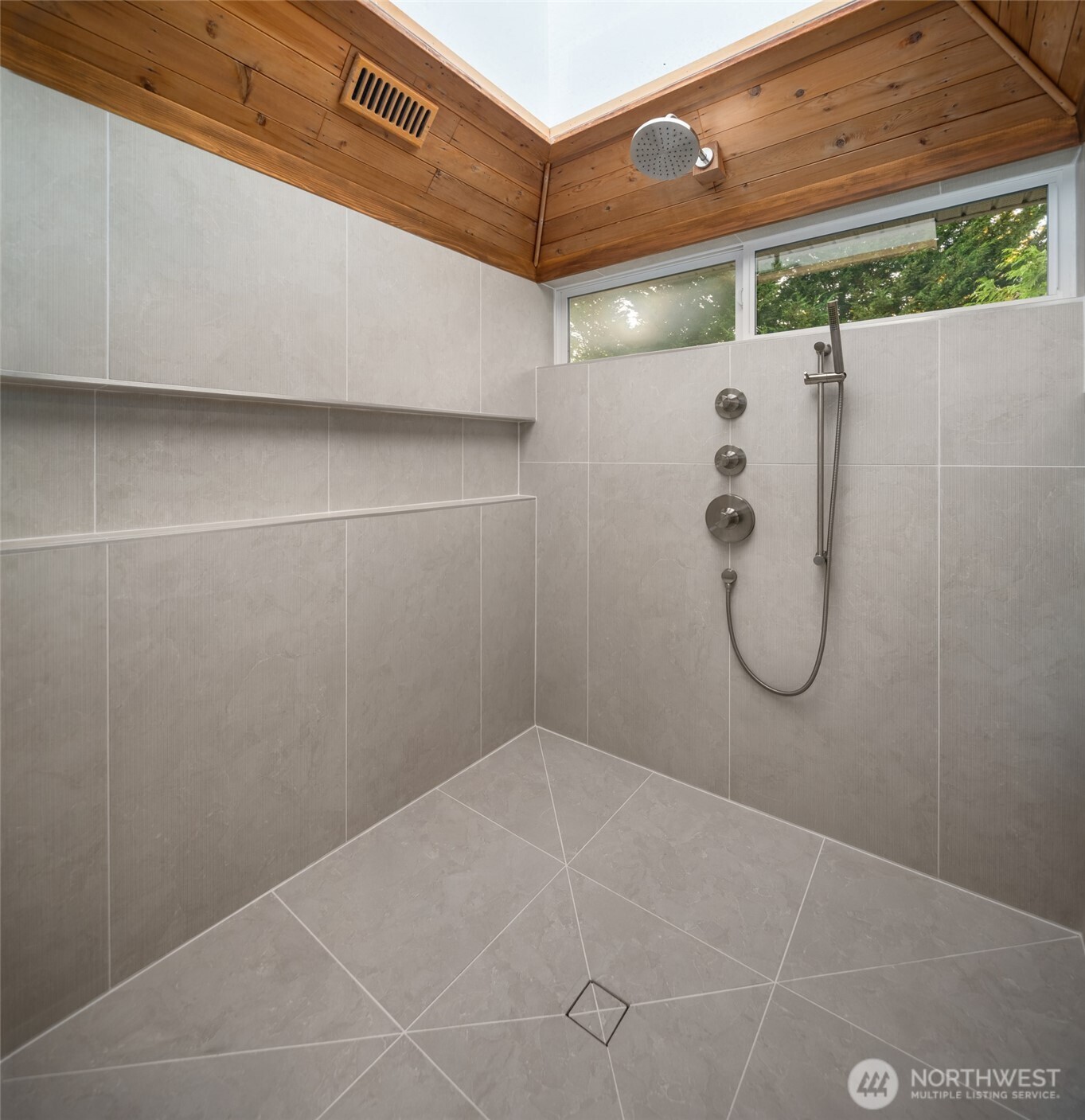 10127 Manley Road Northwest Seabeck, WA 98380 - Photo 23 of 40