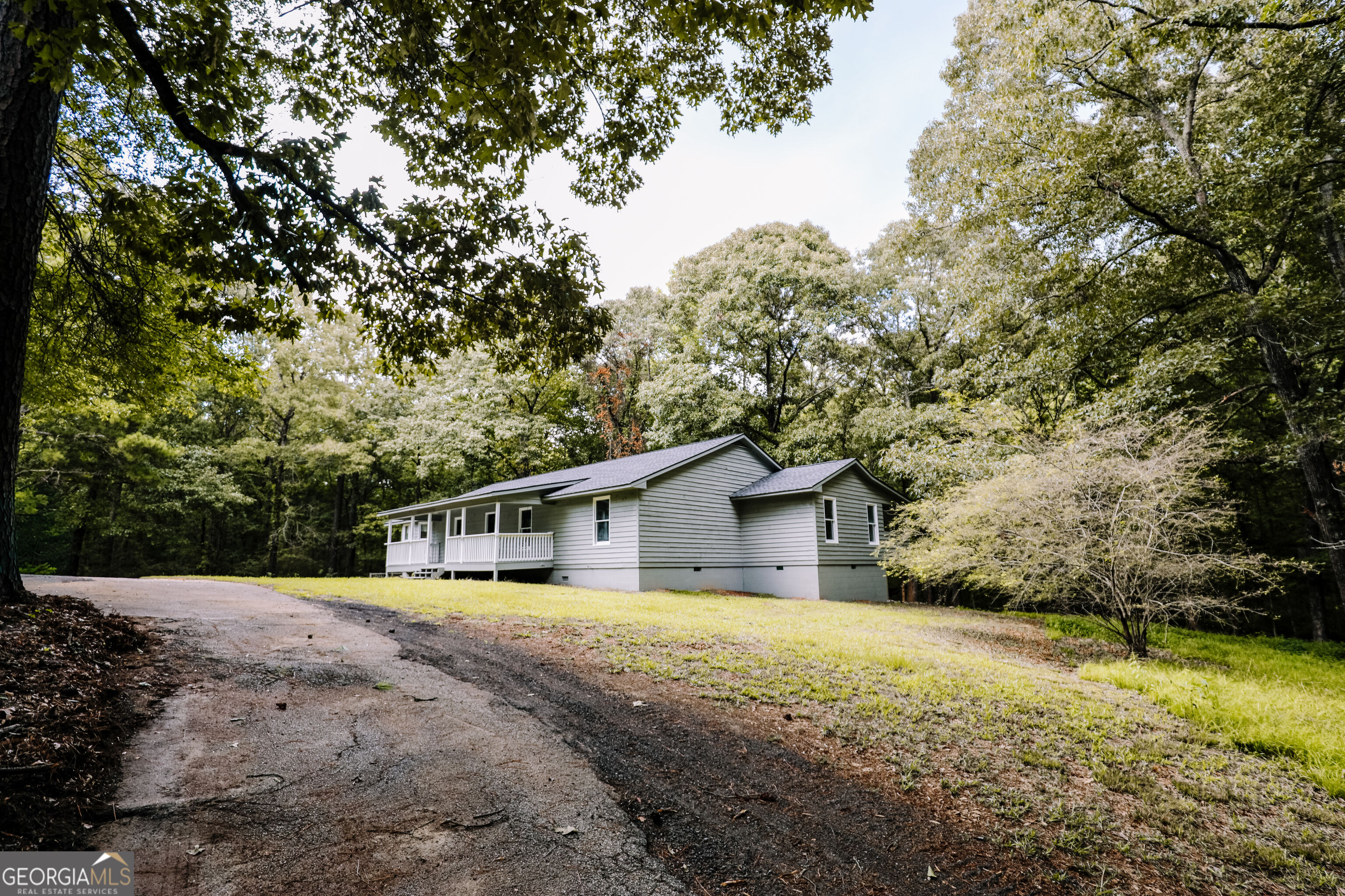2447 Martin Mill Road Newnan, GA 30263 - Photo 4 of 42 Gallery Image 4