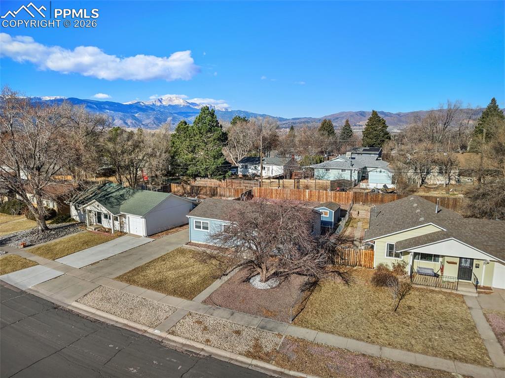 1338 Edith Lane Colorado Springs, CO 80909 - Photo 3 of 28