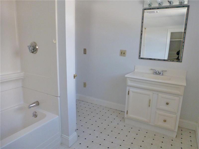 139 Kenduskeag Road Levant, ME 04456 - Photo 23 of 35 Bathroom.