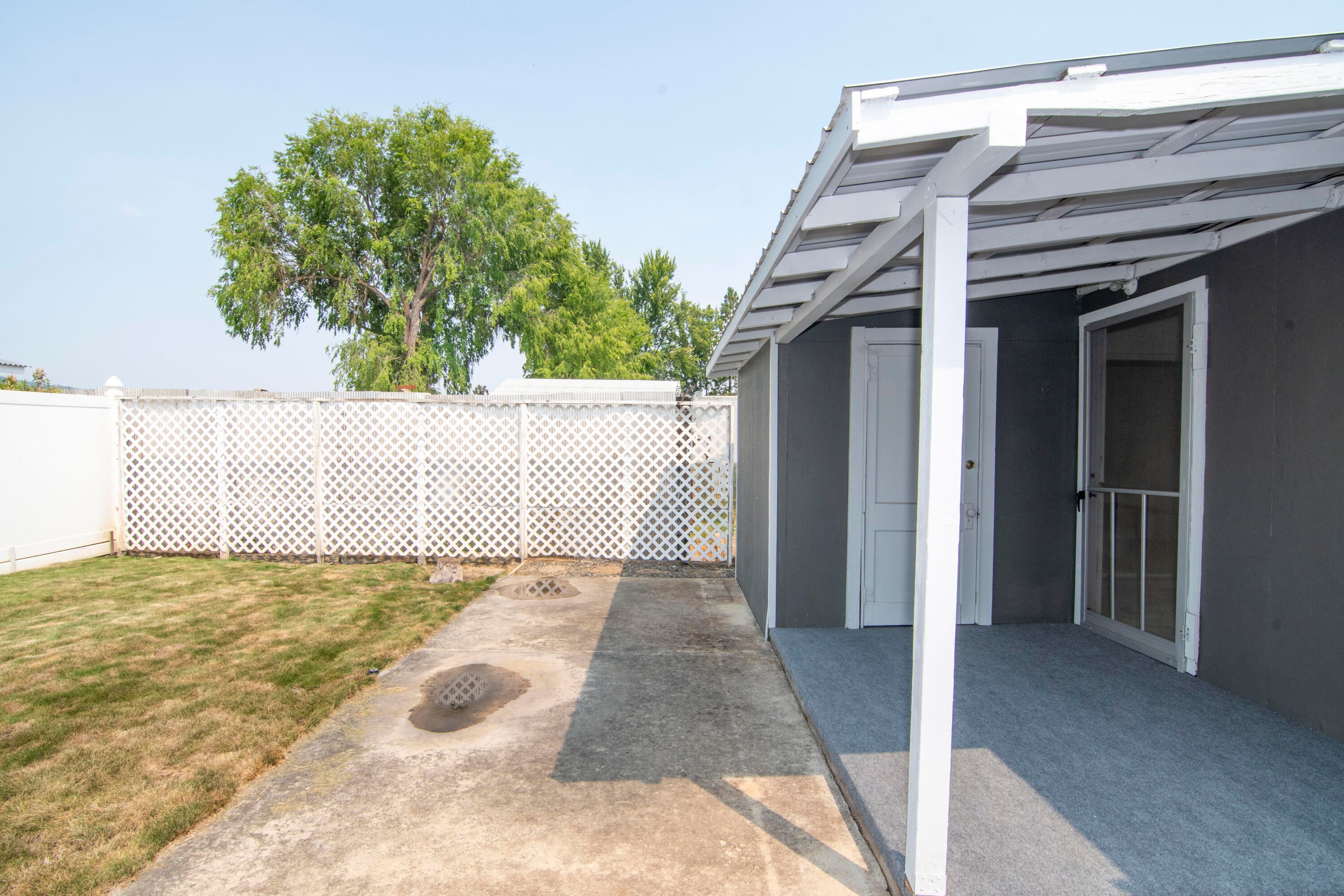 1728 Minear Road Medford, OR 97501 - Photo 67 of 68 ADU Fenced Backyard