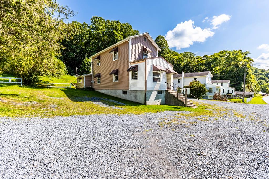1440 Ashland Crumpler Road Northfork, WV 24868 - Photo 42 of 98 Gallery Image 42
