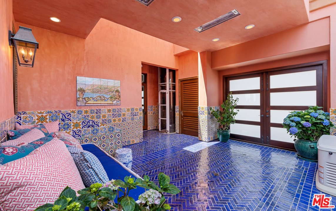 21848 Pacific Coast Highway Malibu, CA 90265 - Photo 5 of 44