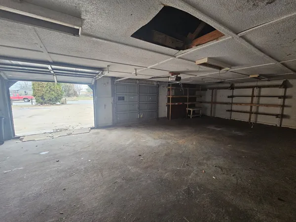 a view of empty room with an empty space