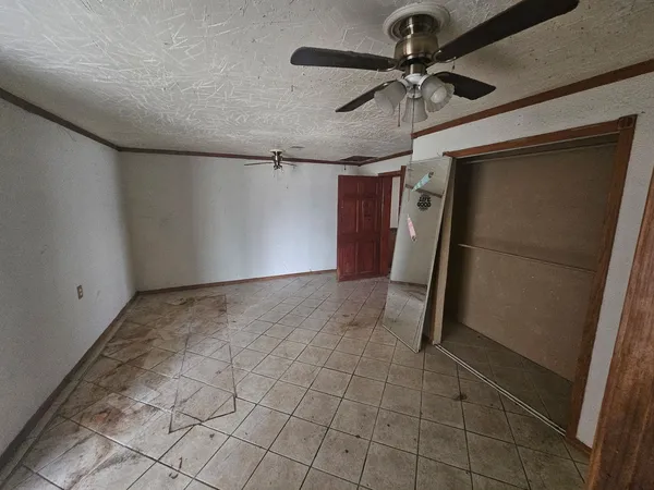 a view of a storage & utility room
