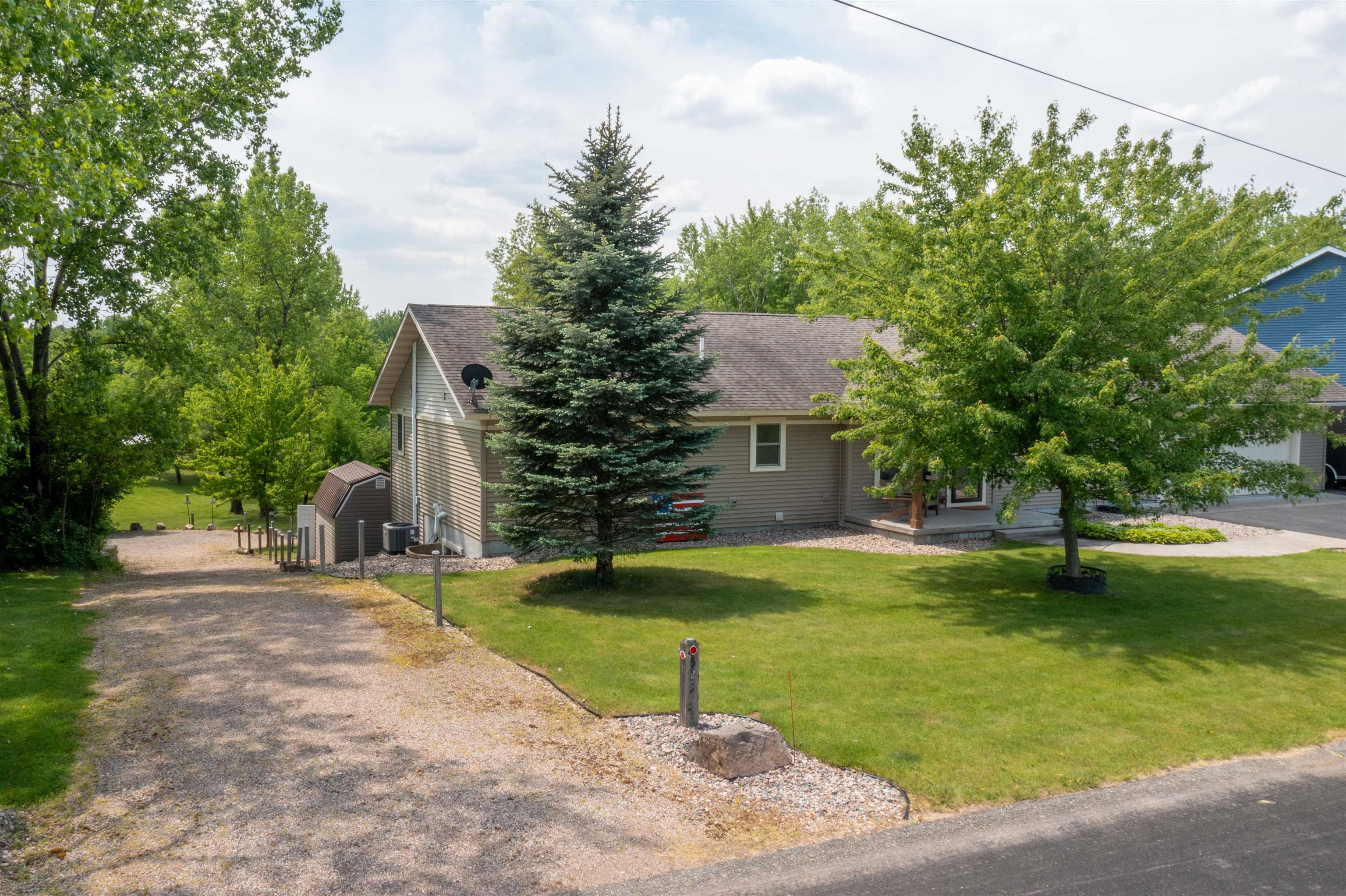 523 Evergreen Road Wausau, WI 54403 - Photo 3 of 60