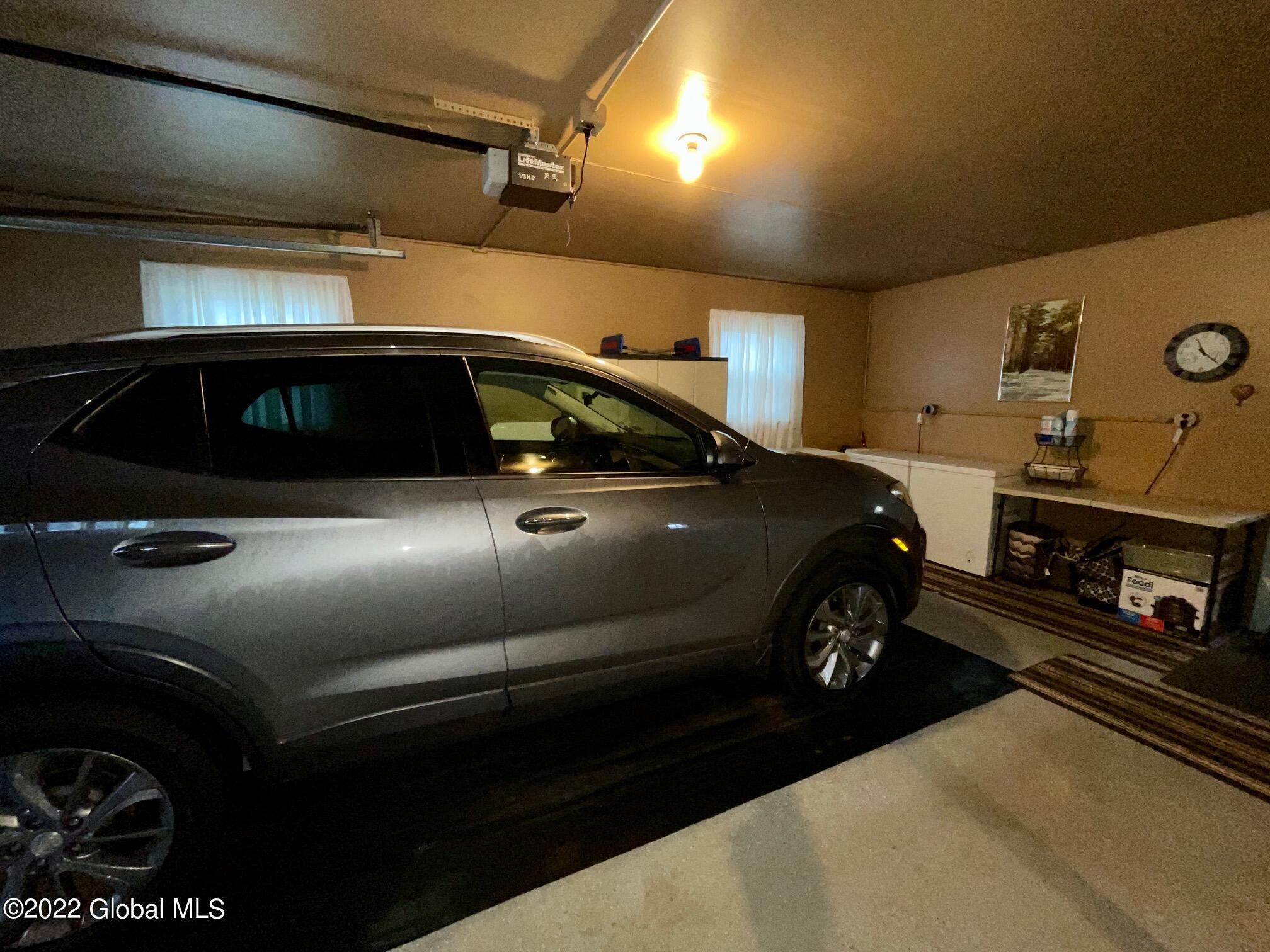 135 Putnam Road Schenectady, NY 12306 - Photo 29 of 35 2 Car Garage