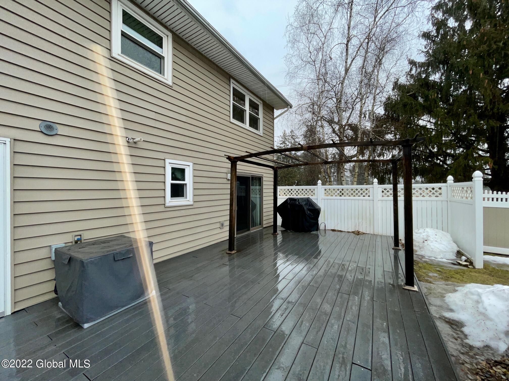 135 Putnam Road Schenectady, NY 12306 - Photo 35 of 35 Deck & Grill