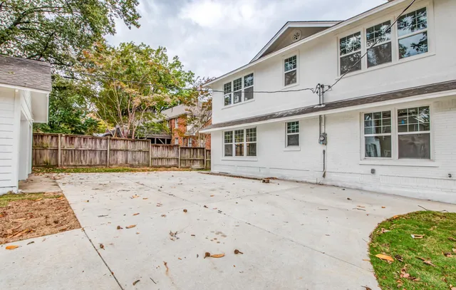 $3,950 | 1781 Forest Avenue, Memphis, TN 38112