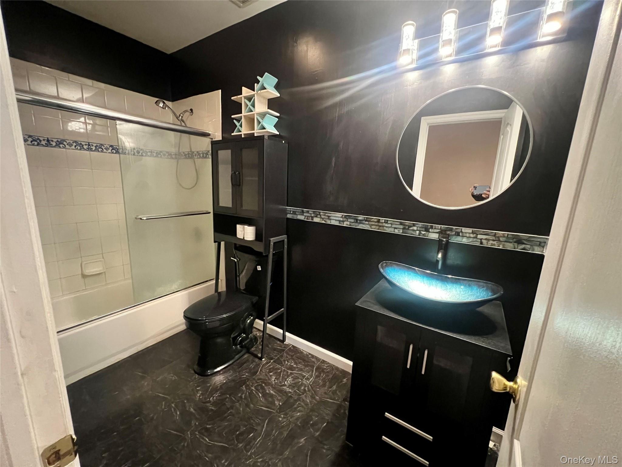 39 Independence Way Miller Place, NY 11764 - Photo 12 of 15