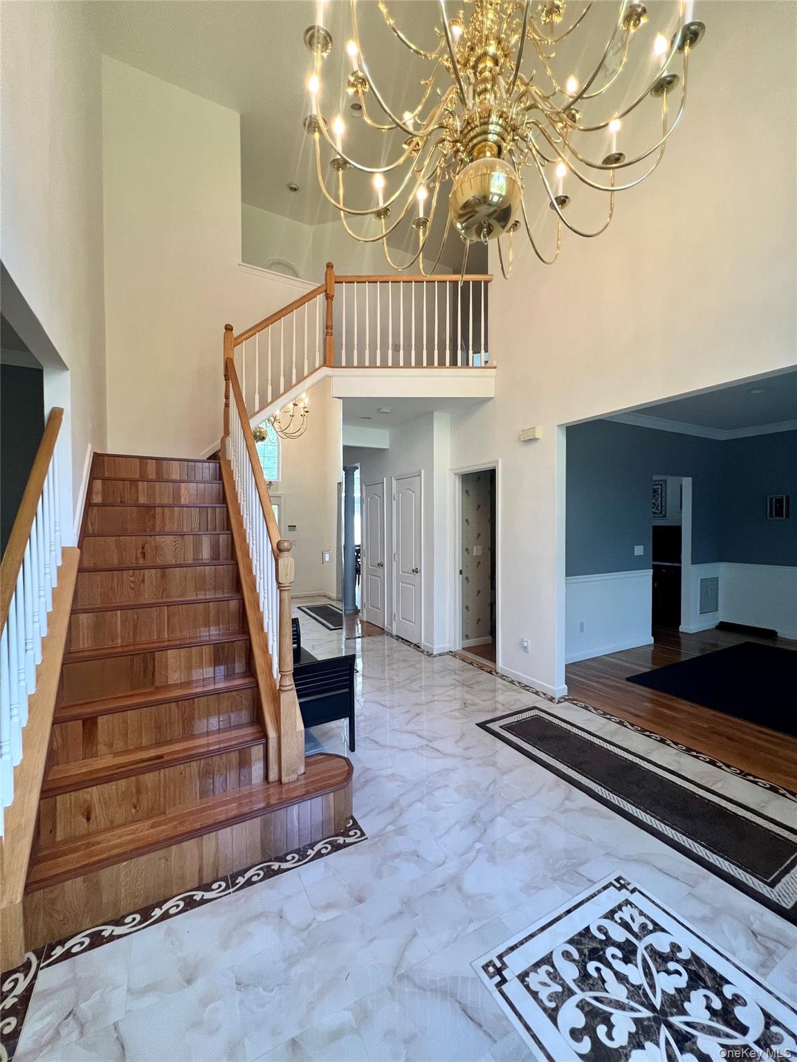 39 Independence Way Miller Place, NY 11764 - Photo 4 of 15