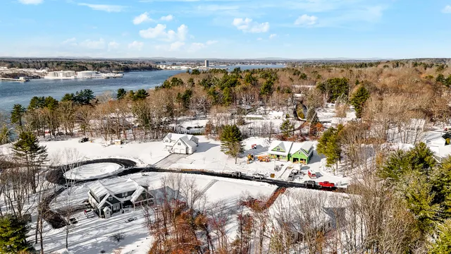 $1,379,000 | 18 Shipping Lane, Eliot, ME 03903