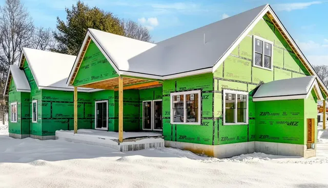 $1,379,000 | 18 Shipping Lane, Eliot, ME 03903