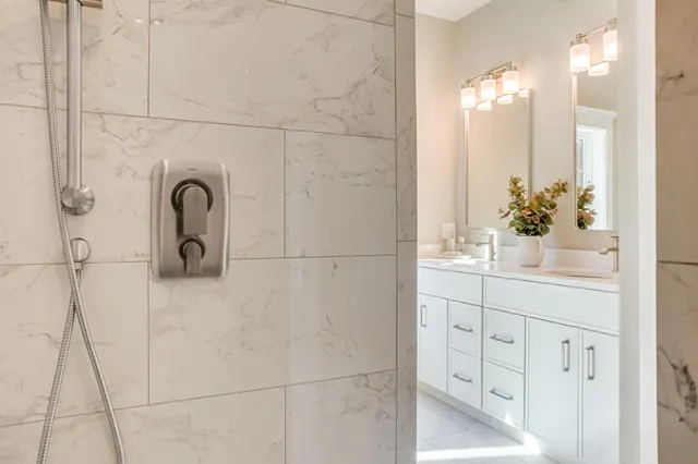 $1,379,000 | 18 Shipping Lane, Eliot, ME 03903