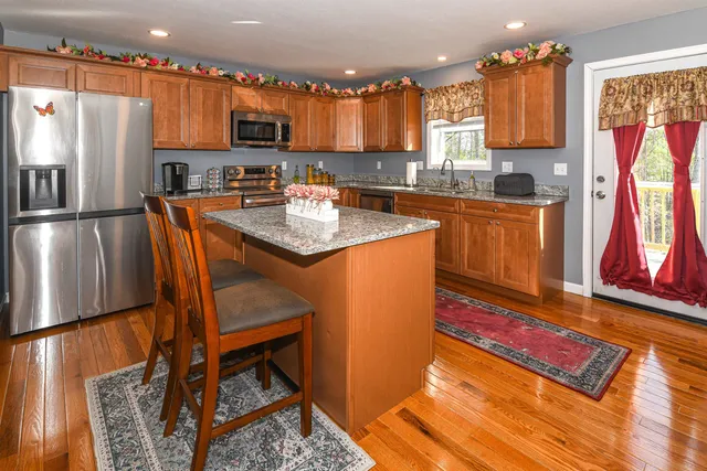 $599,900 | 293 Pemigewasset Drive, Center Conway, NH 03813