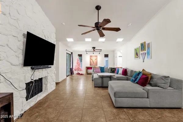 $1,099,000 | 89 North Riata Street, Gilbert, AZ 85234