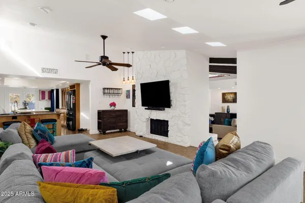 $1,099,000 | 89 North Riata Street, Gilbert, AZ 85234