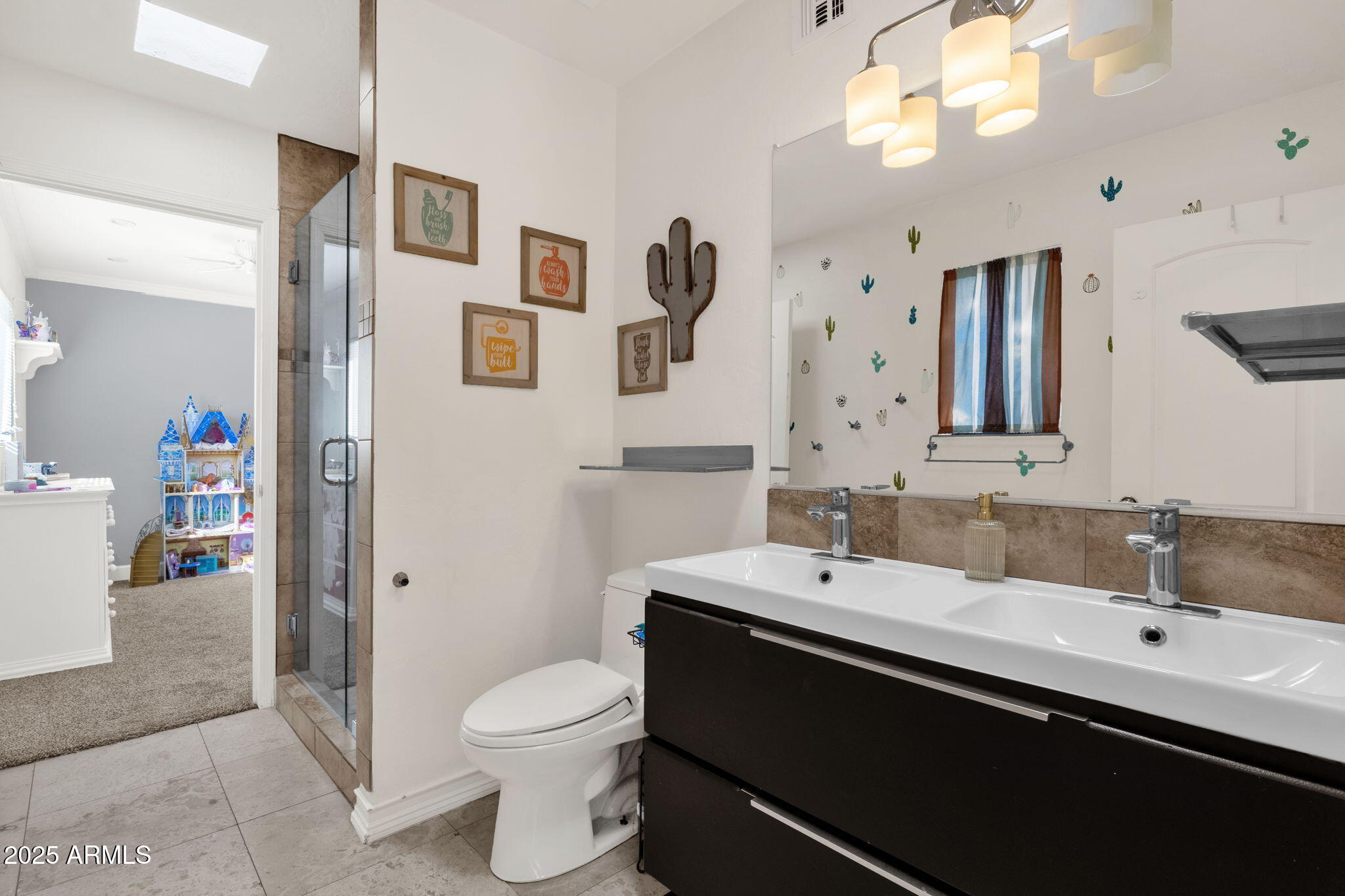 89 North Riata Street Gilbert, AZ 85234 - Photo 28 of 40 a bathroom with a sink and a mirror