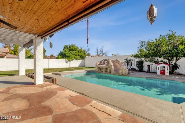 $1,099,000 | 89 North Riata Street, Gilbert, AZ 85234