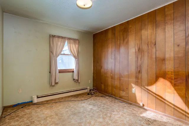 $219,900 | 776 East Prince Street, Lake Crystal, MN 56055