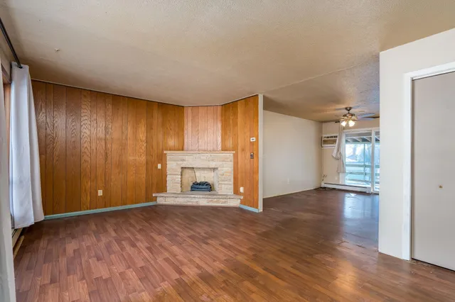 $219,900 | 776 East Prince Street, Lake Crystal, MN 56055