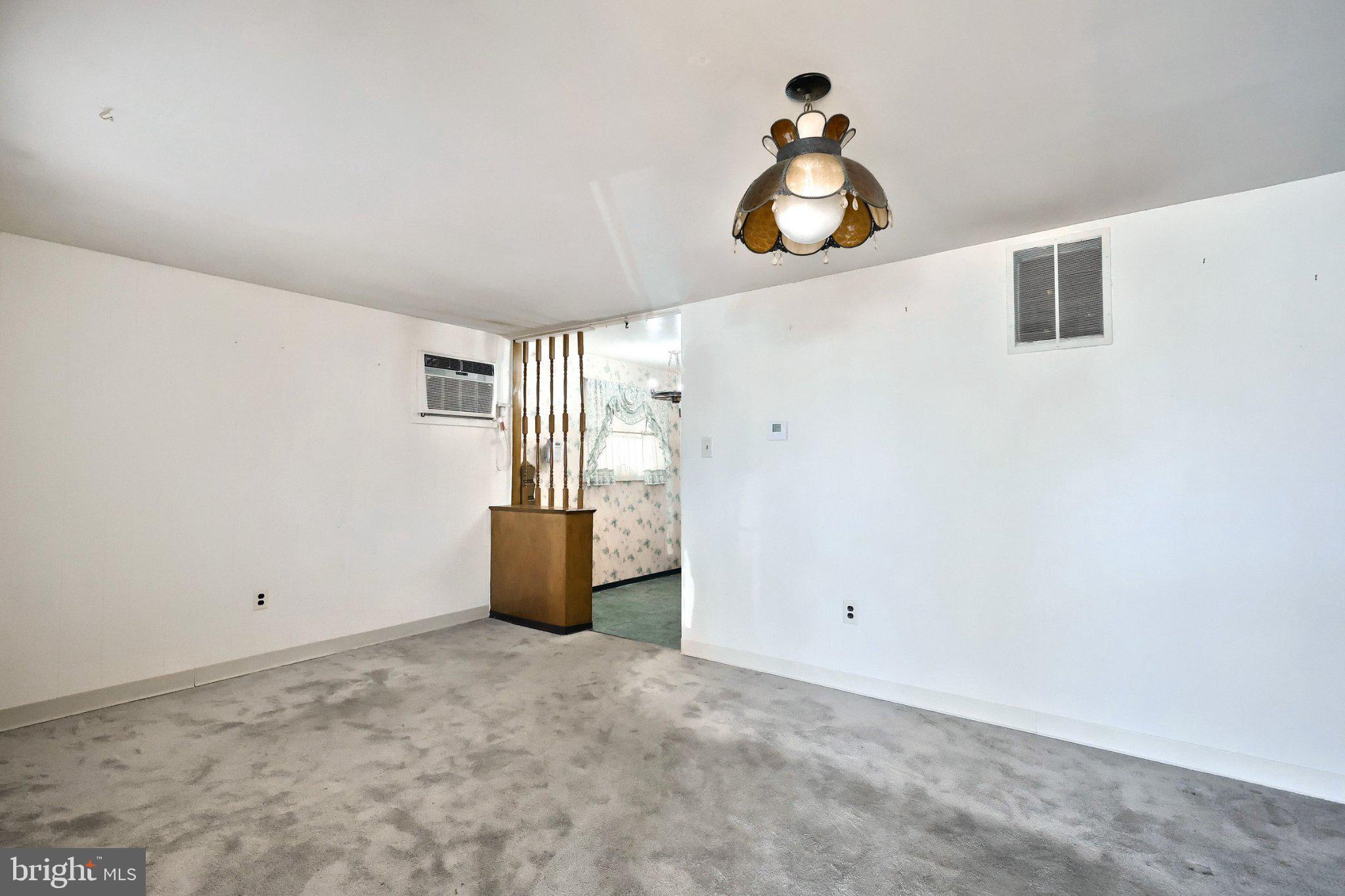 3120 Robin Road York, PA 17404 - Photo 12 of 24 Spacious room with potential charm.