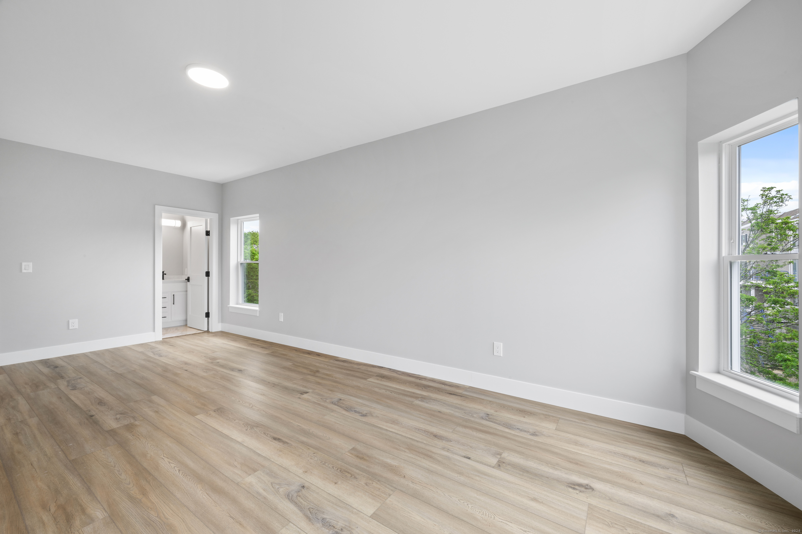 300 Harbour Close, Unit R New Haven, CT 06519 - Photo 13 of 40