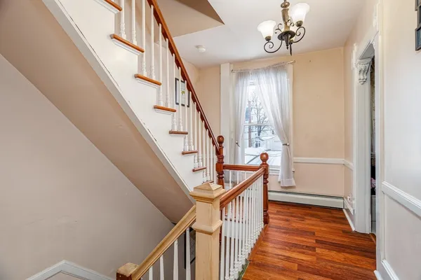 $584,900 | 154 Oak Street, Gardner, MA 01440