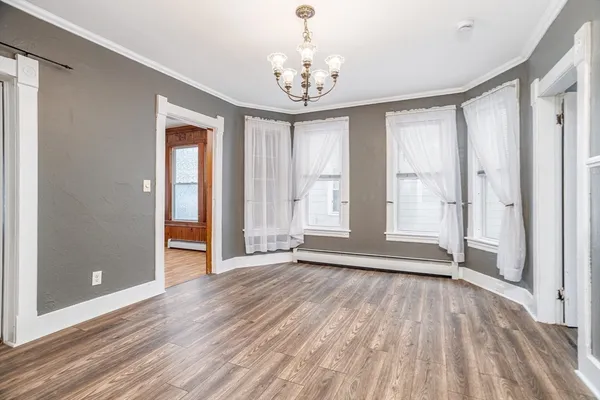 $584,900 | 154 Oak Street, Gardner, MA 01440