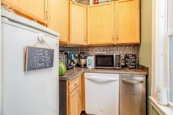 $599,900 | 154 Oak Street, Gardner, MA 01440