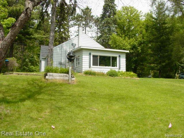 10361 North Rushton Road South Lyon, MI 48178 - Photo 2 of 33 New Picture Window