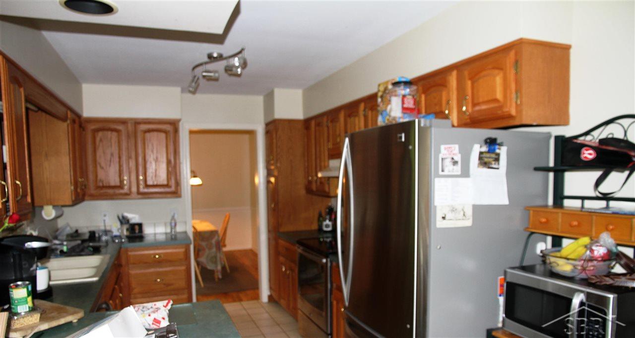 741 Somerset Road Saginaw, MI 48638 - Photo 8 of 26 Kitchen