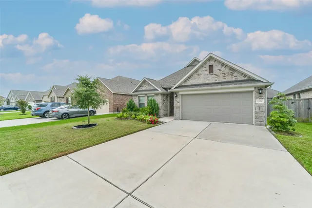 $410,000 | 4920 Arbor Crest Lane, League City, TX 77573