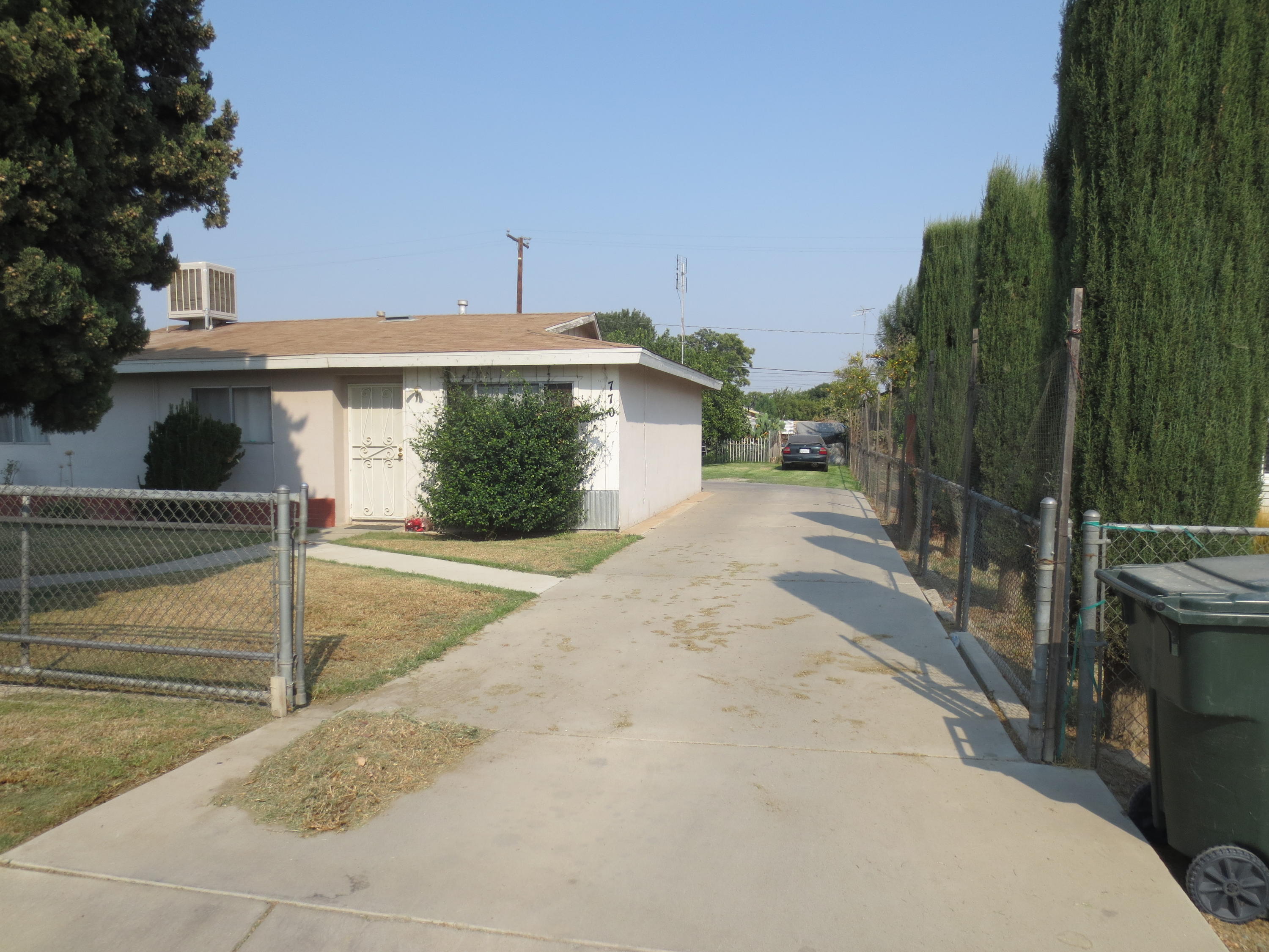770 Elm Road Earlimart, CA 93219 - Photo 20 of 23 IMG_1378