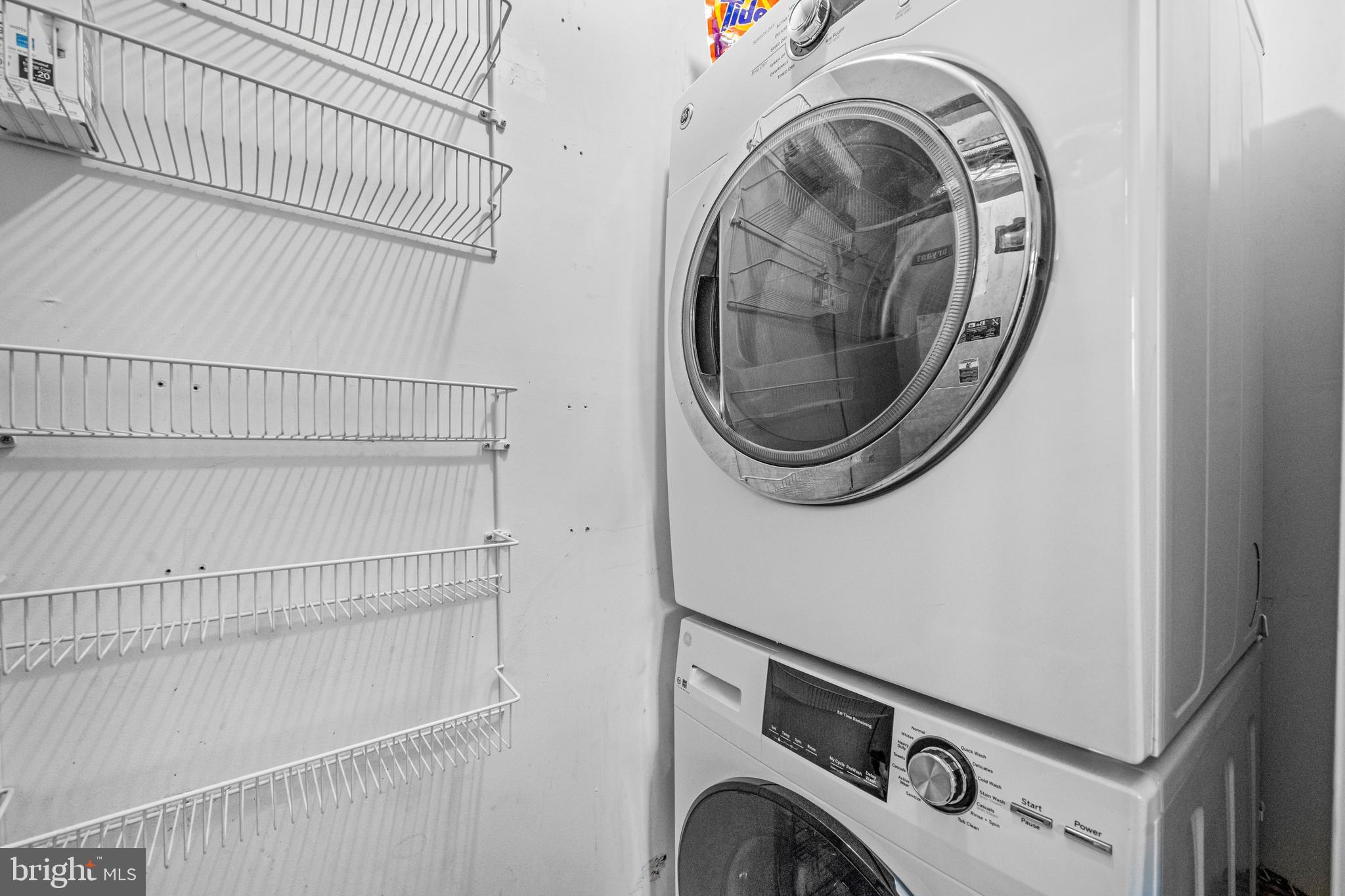 4531 28th Road South, Unit 97 Arlington, VA 22206 - Photo 20 of 32 a utility room with dryer and washer