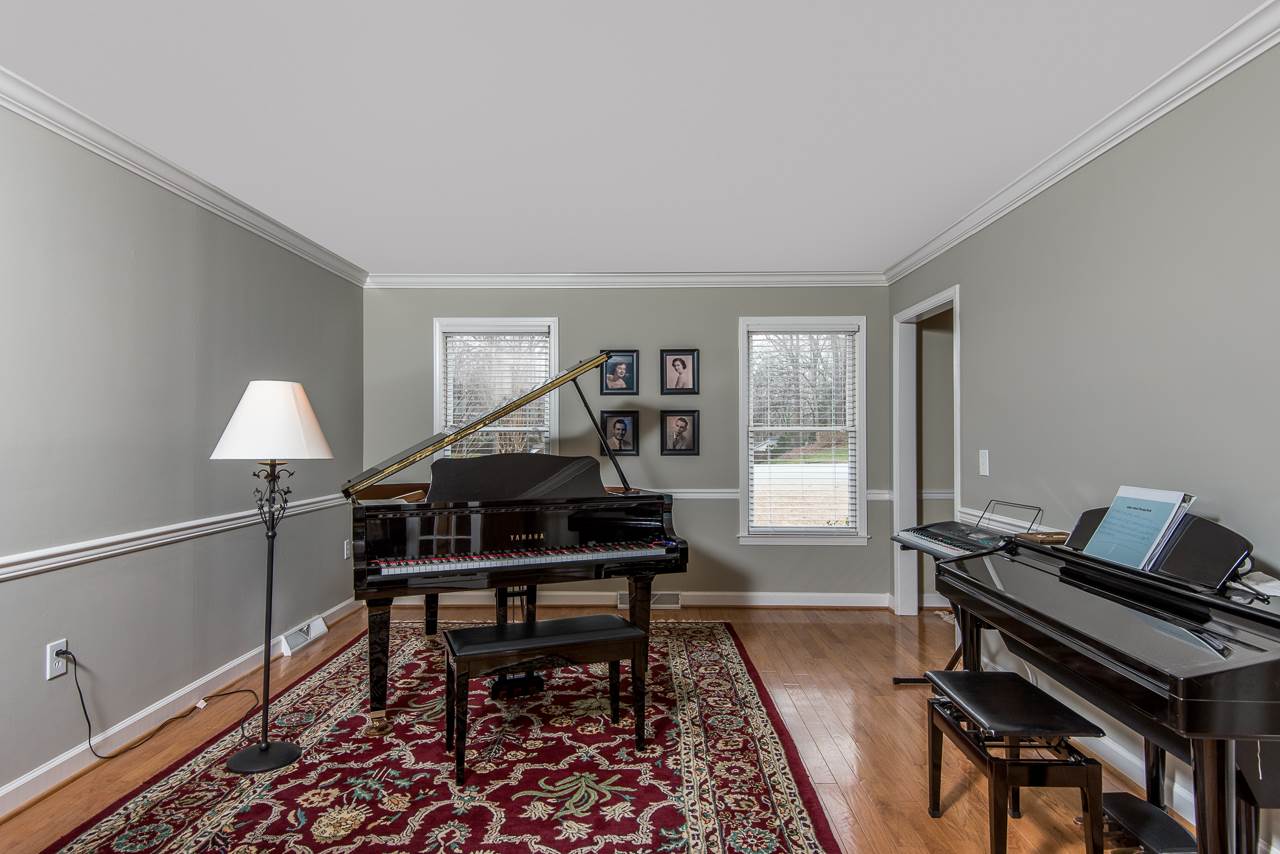 704 Stone Ridge Road Greer, SC 29650 - Photo 3 of 25 Gallery Image 3