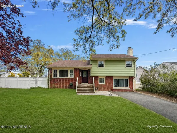$600,000 | 515 Hollywood Avenue, Toms River, NJ 08753