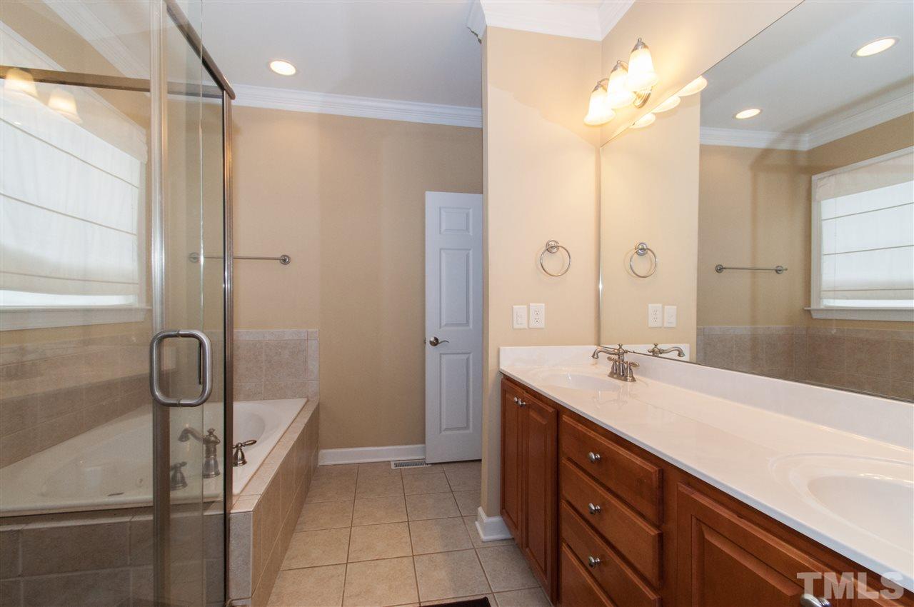 3216 La Costa Way Raleigh, NC 27610 - Photo 8 of 25