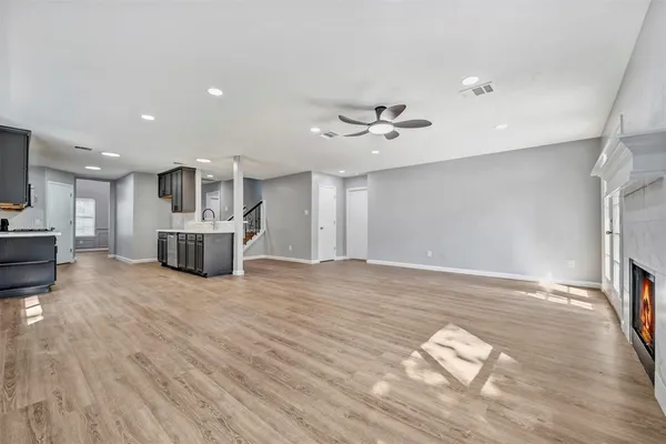 a view of kitchen and hall with furniture