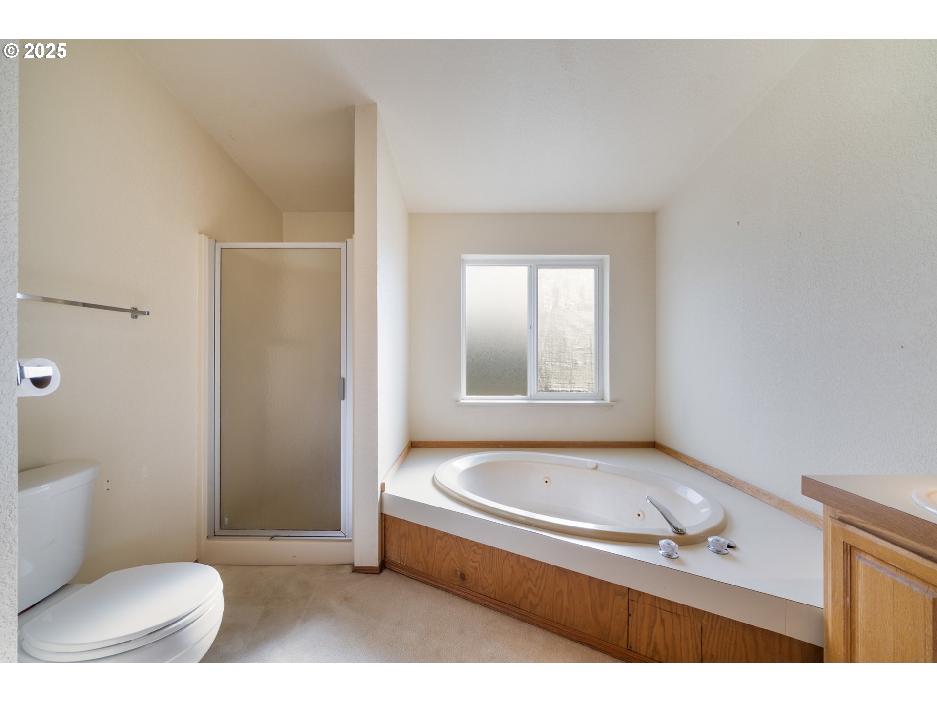 9776 South Prairie Road Tillamook, OR 97141 - Photo 27 of 38 a bathroom with a tub toilet and sink
