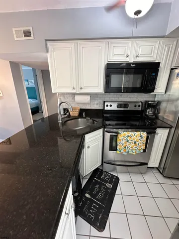 $1,700 | 4600 West Brigantine Avenue, Unit 211, Brigantine, NJ 08203