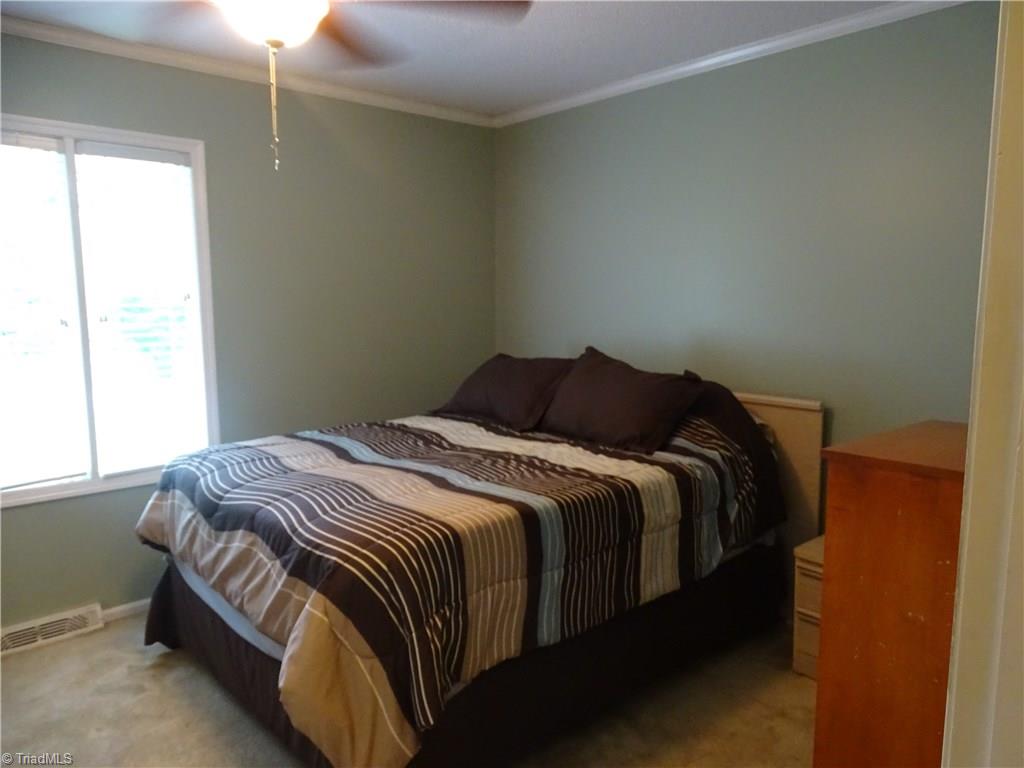 115 Ridgeway Drive Thomasville, NC 27360 - Photo 19 of 20 Gallery Image 19