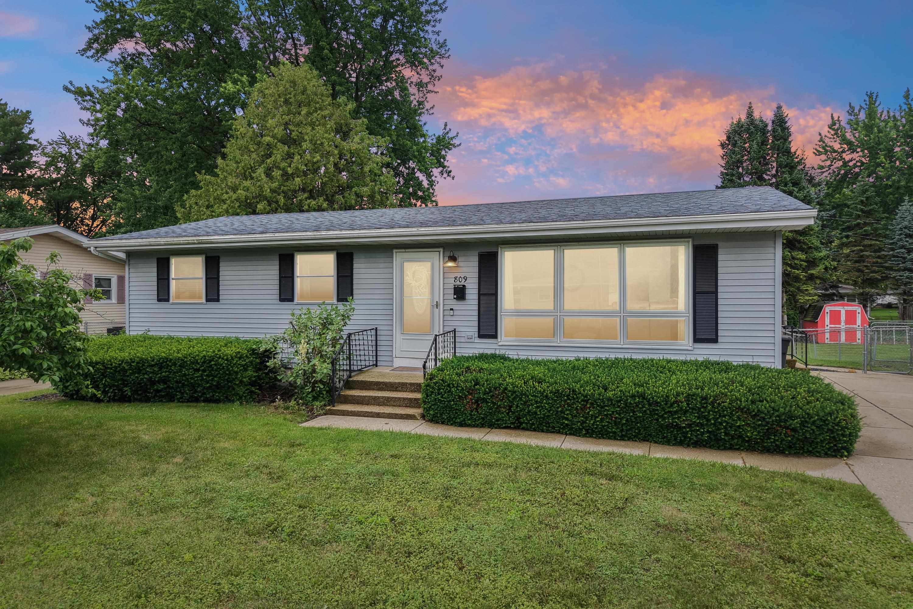 809 West Street Stoughton, WI 53589 - Photo 1 of 48