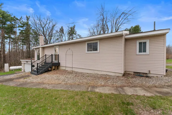 $215,000 | 7200 Waldron Road, Jerome, MI 49249