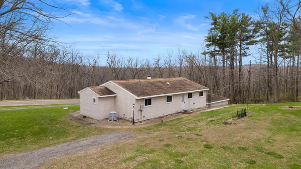 $215,000 | 7200 Waldron Road, Jerome, MI 49249