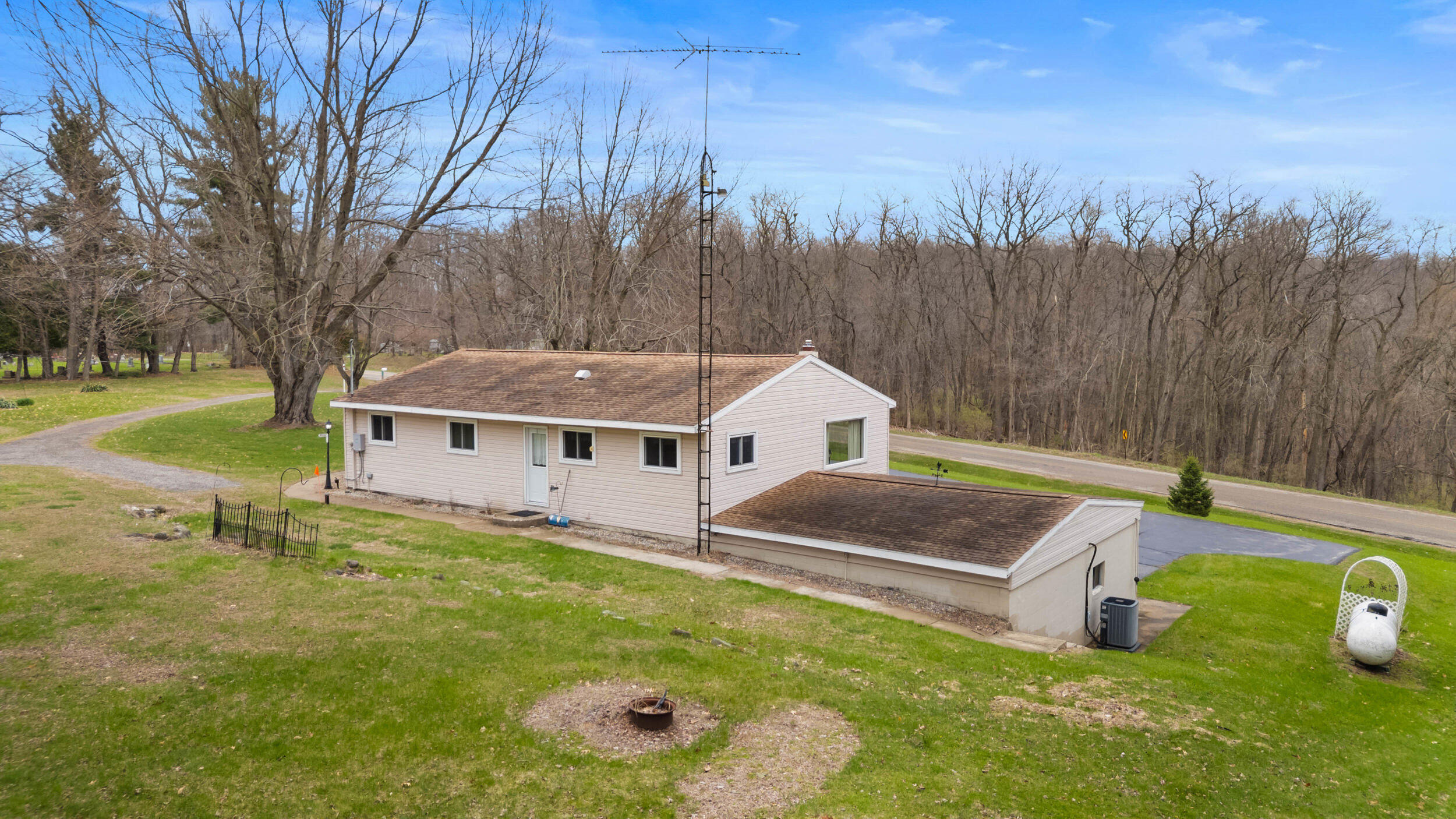 7200 Waldron Road Jerome, MI 49249 - Photo 37 of 50 10_dji_0305