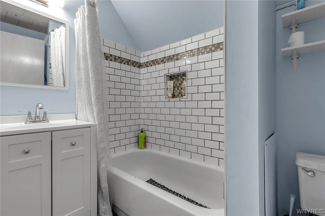 504 West Center Street Ridgeway, NY 14103 - Photo 25 of 34